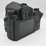 【美品】PENTAX デジタル一眼レフカメラ KP ボディ ブラック 防塵 防滴 -10℃耐寒 アウトドア 5軸5段手ぶれ補正 KP BODY BLACK 16020
