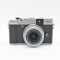 【良品】FUJIFILM デジタルカメラ X20S 光学4倍 シルバー F FX-X20S