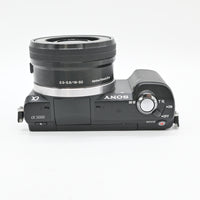 【美品】SONY α5000 ダブルズームレンズキット(ブラック／デジタル一眼)