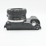 【美品】SONY α5000 ダブルズームレンズキット(ブラック／デジタル一眼)