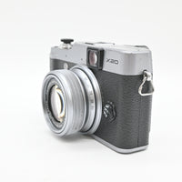 【良品】FUJIFILM デジタルカメラ X20S 光学4倍 シルバー F FX-X20S
