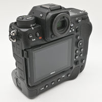 【美品】Nikon ミラーレスカメラ 一眼 Z9 ボディ black