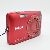 【良品】Nikon デジタルカメラ COOLPIX S3500 光学7倍ズーム 有効画素数 2005万画素 ラズベリーレッド S3500RD