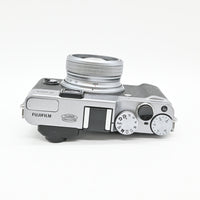 【良品】FUJIFILM デジタルカメラ X20S 光学4倍 シルバー F FX-X20S