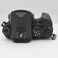 【美品】PENTAX デジタル一眼レフカメラ KP ボディ ブラック 防塵 防滴 -10℃耐寒 アウトドア 5軸5段手ぶれ補正 KP BODY BLACK 16020