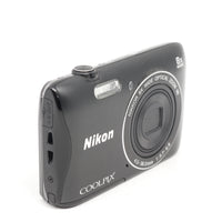 【美品】Nikon デジタルカメラ COOLPIX S3700 ブラック 光学8倍ズーム 2005万画素 S3700BK